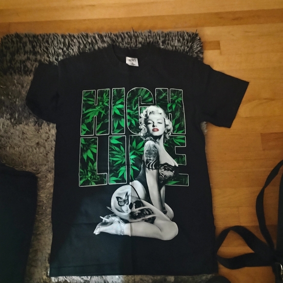 High life T-shirt - Picture 1 of 3